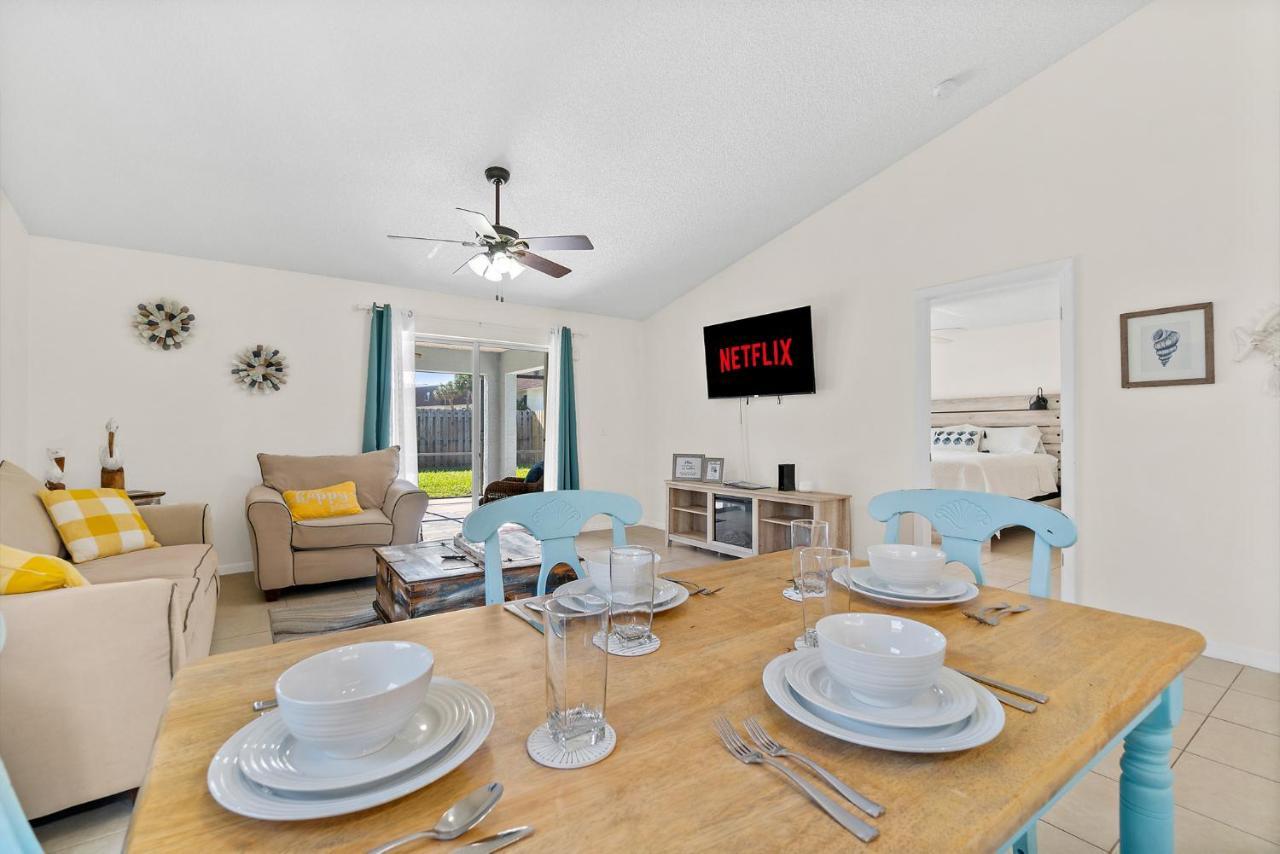 Oceanview Haven - 2Br Beach Townhome With Patio, Shared Heated Pool Steps From Paradise Beach Park! Melbourne Exterior foto